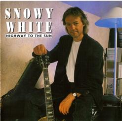Snowy White — Burning Love